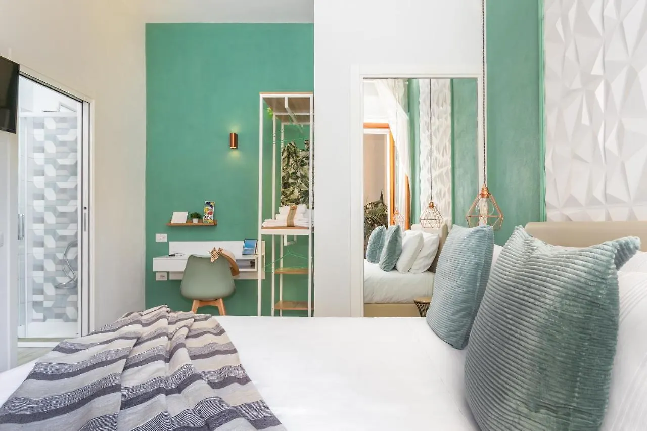 Domus Laetitiae Rooms & Apartments Quartu SantʼElena