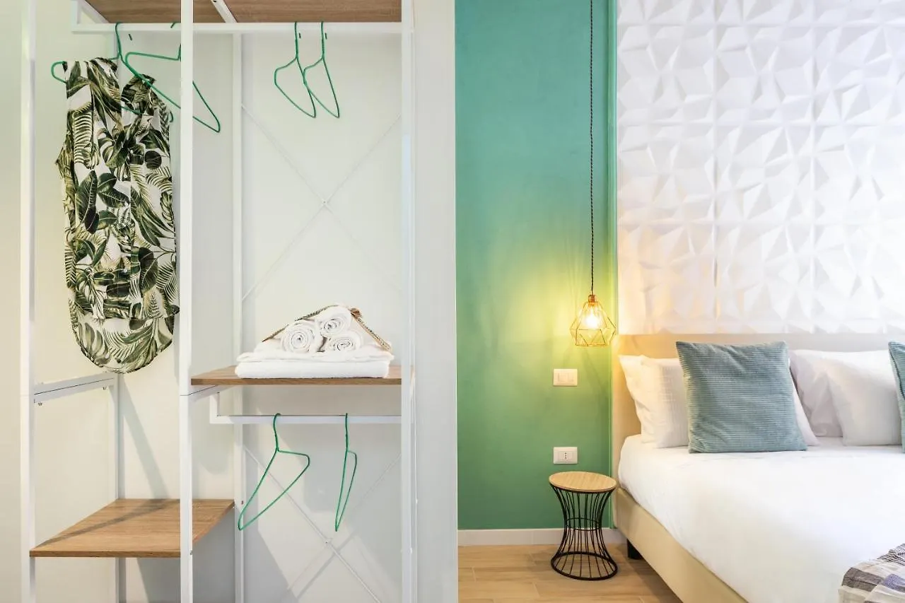 Gasthof Domus Laetitiae Rooms & Apartments Quartu SantʼElena