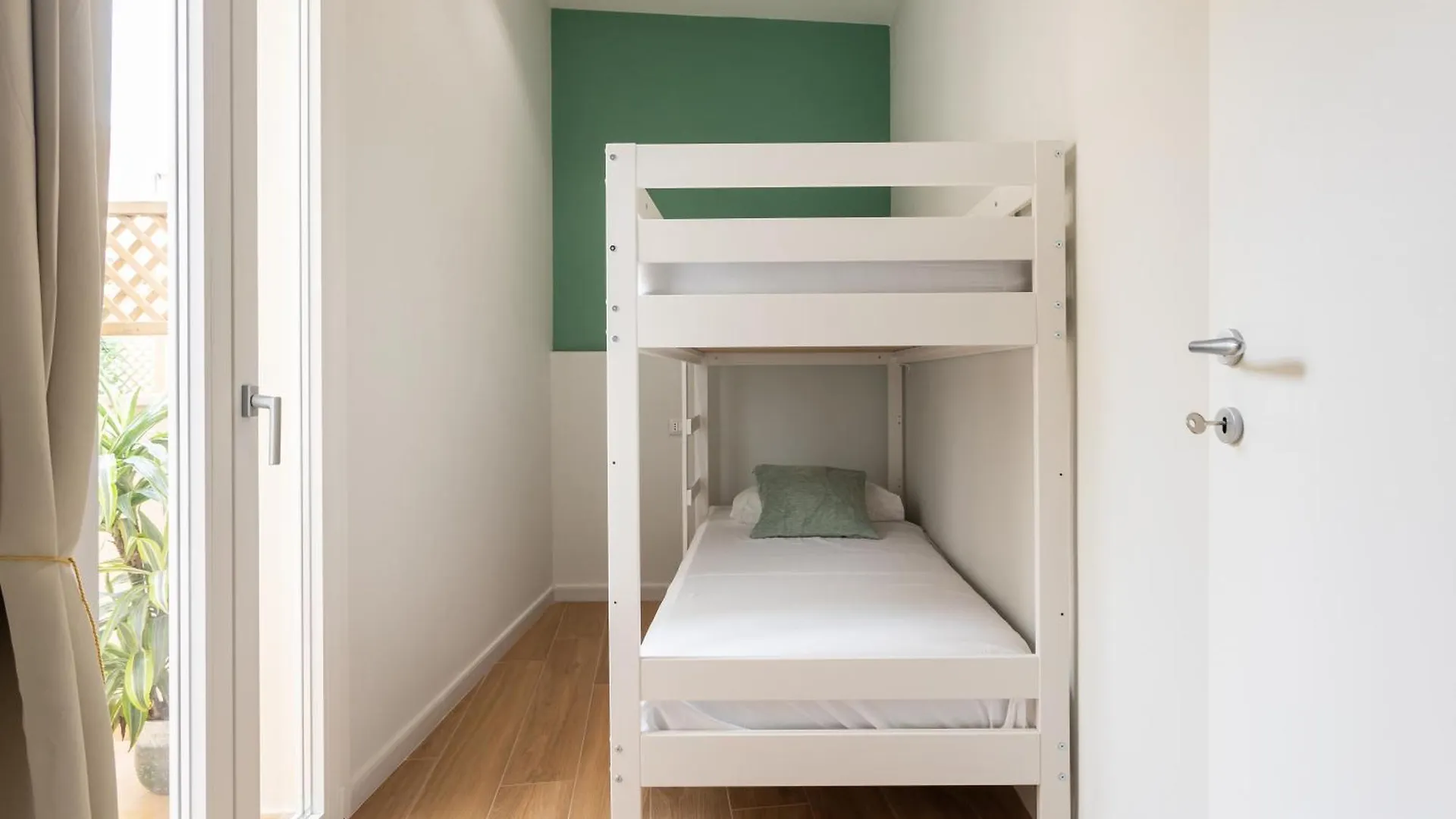 Domus Laetitiae Rooms & Apartments Quartu SantʼElena Italien