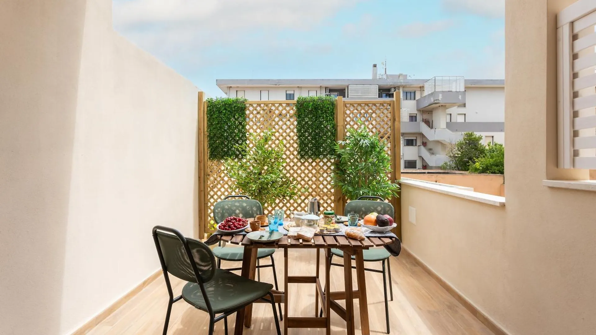 Domus Laetitiae Rooms & Apartments Quartu SantʼElena